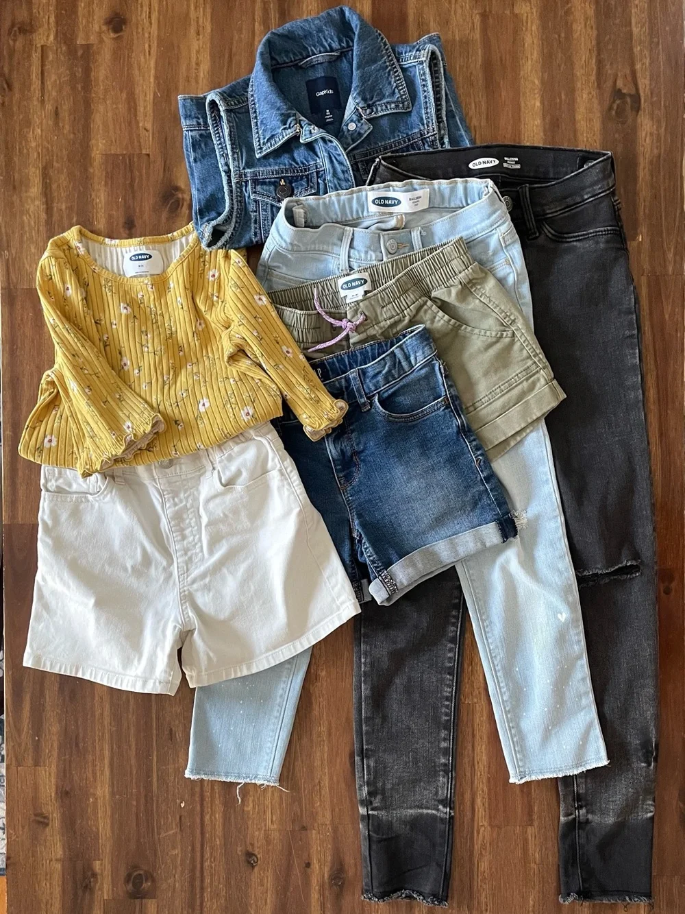 Girls Clothing Bundle Size 8Y - Gap, Old Navy & Uniqlo (8 Pieces)